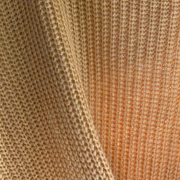 Sweater - Picture 3 of 4